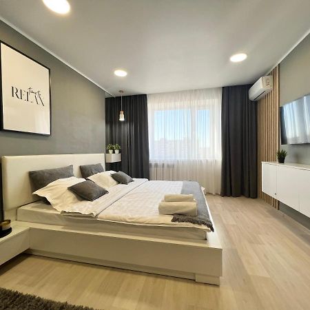 Элитная Квартира В Центре Παβλοντάρ Εξωτερικό φωτογραφία